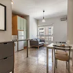 Quiet And Central Malaga Apartment